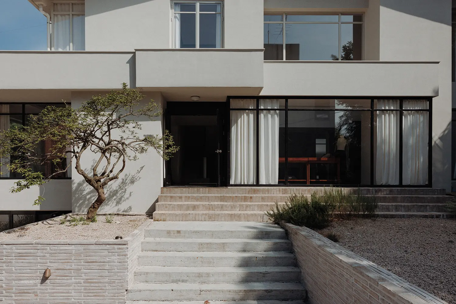 HOUSE20281 129
